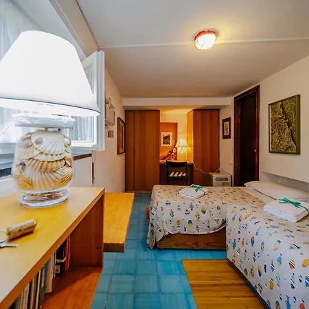 公寓 Il Pulcino Del Mare Unique Boat Like Retreat 蒙特罗索阿尔马雷